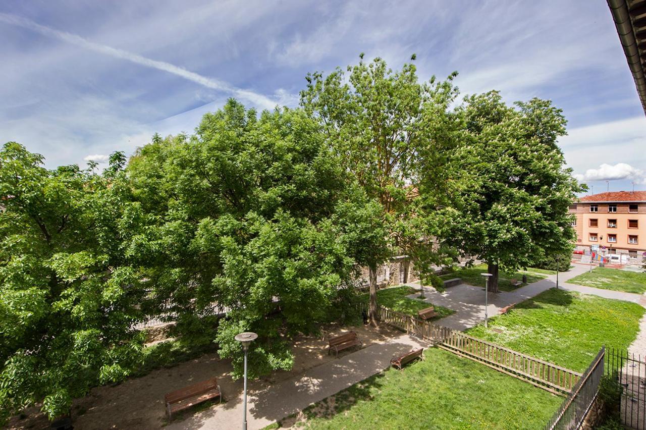 La Casa De Santa Maria Estudios Vitoria-Gasteiz Exteriör bild